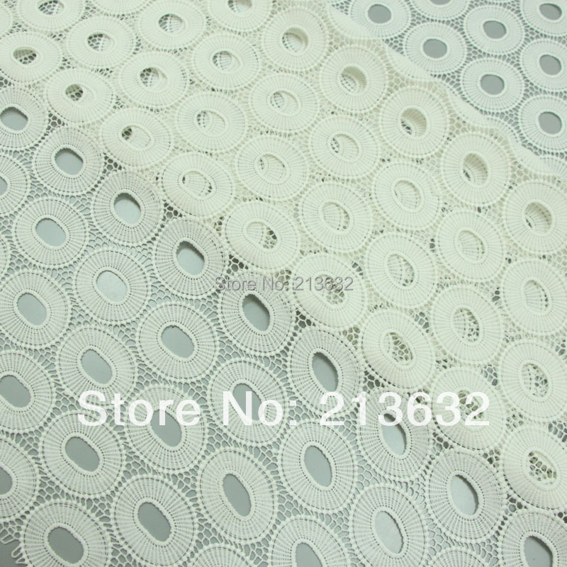 Tissu en dentelle brodée à œil - Sewing Eyelet Fabric avis et prix